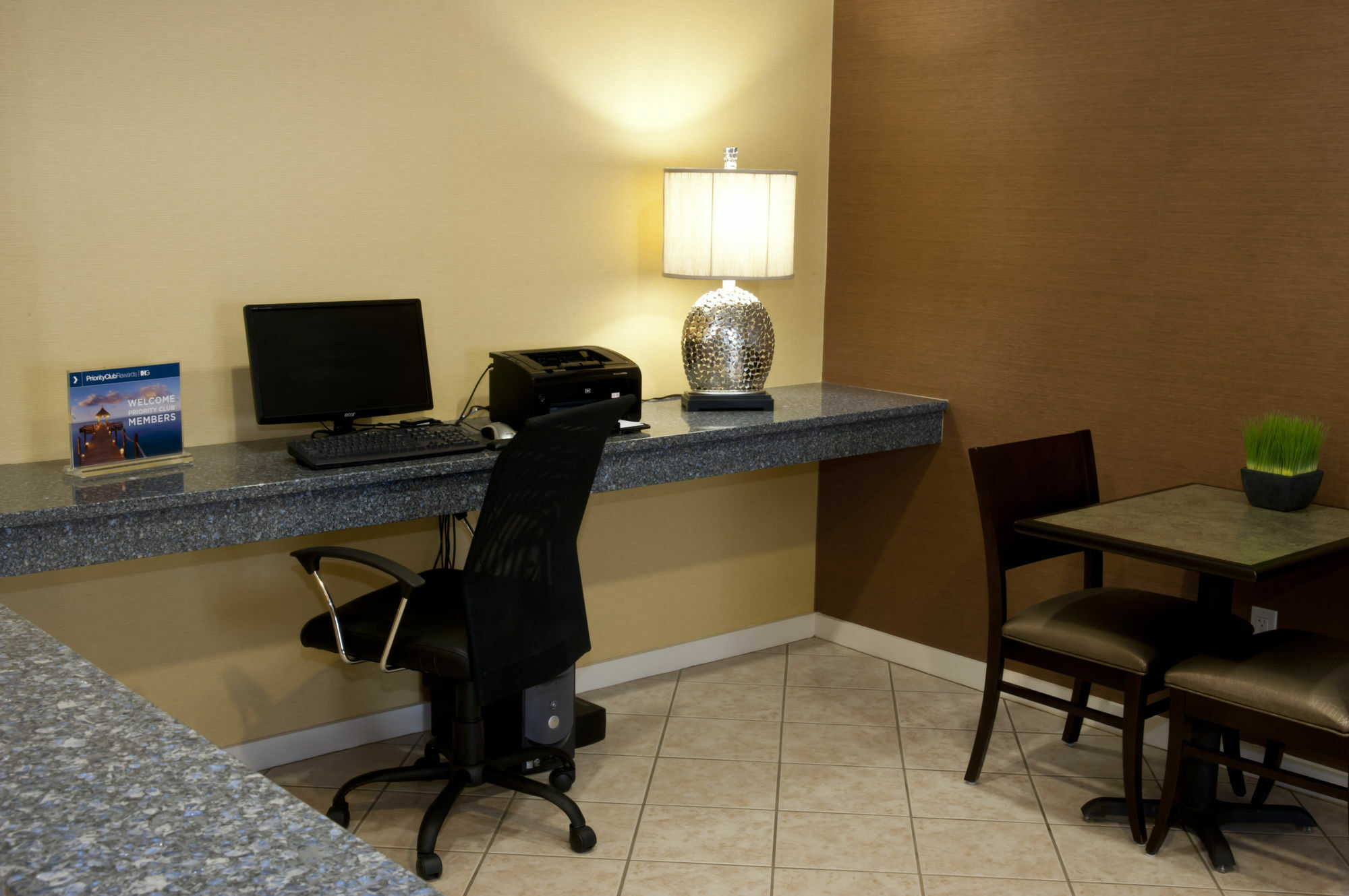 Holiday Inn Express Hotel & Suites North Conway By Ihg Exterior photo